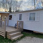Location de Mobilhomes 3 Chambres, camping 3 étoiles Village de vacances *