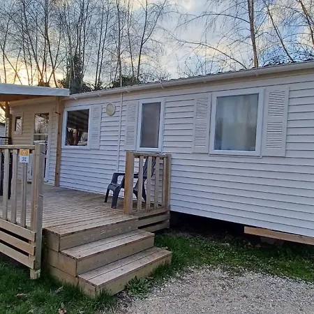 Location De Mobilhomes 3 Chambres, 3 Etoiles 홀리데이파크 *