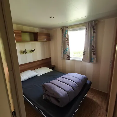 Location De Mobilhomes 3 Chambres, 3 Etoiles * Ivry-la-Bataille