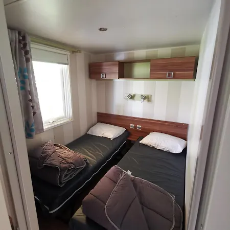 Location De Mobilhomes 3 Chambres, 3 Etoiles * Ivry-la-Bataille