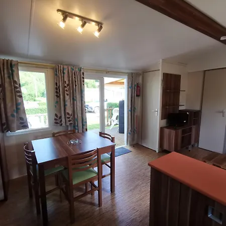 Village de vacances Location De Mobilhomes 3 Chambres, 3 étoiles Ivry-la-Bataille