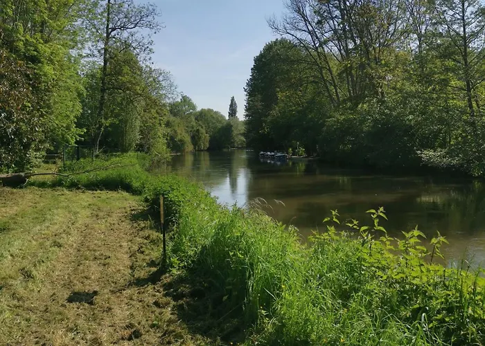 Location De Mobilhomes 3 Chambres, 3 étoiles * Ivry-la-Bataille
